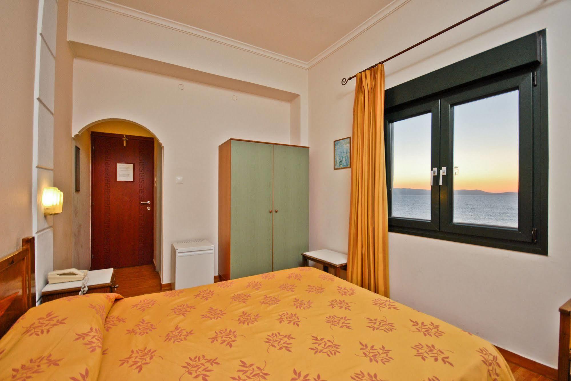 Hotel Coronis Naxos City Esterno foto